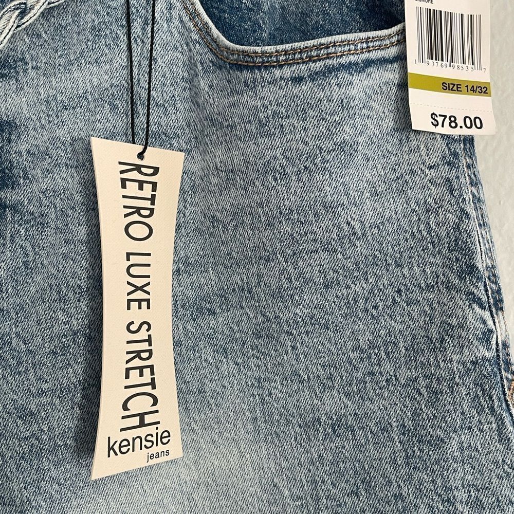 Kensie Light Blue Flare Jeans Retro Luxe Stretch
Color: Stone Wash Size: 14/32 - Picture 12 of 13